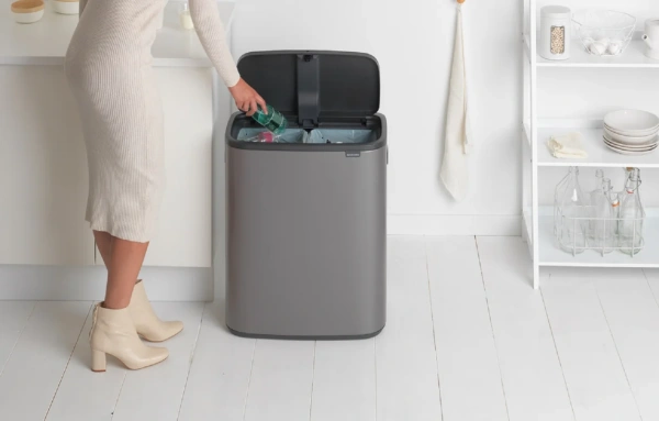 Мусорное ведро Brabantia Bo Touch Bin 221521 30+30 л, платиновое