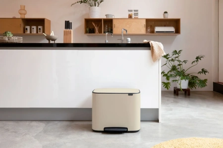 мусорное ведро brabantia pedal bin bo 201622 36 л, бежевое