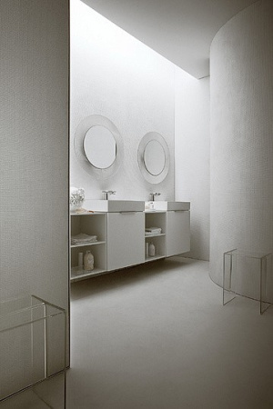 Зеркало Laufen Kartell 3.8633.1.084.000.1 прозрачный пластик