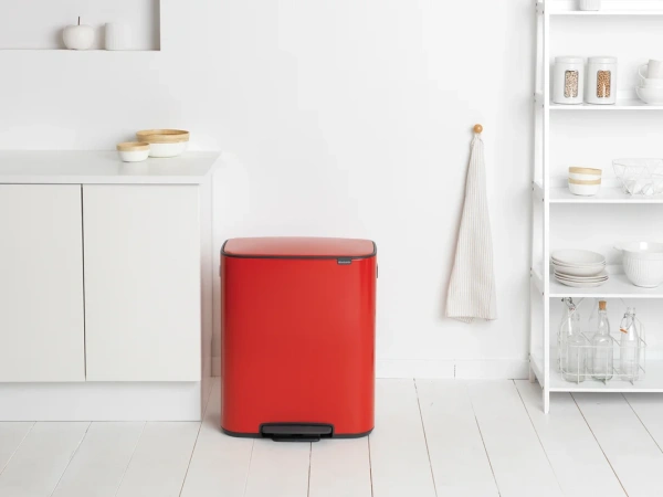 Мусорное ведро Brabantia Bo Pedal Bin 211522 30+30 л, пламенно-красное