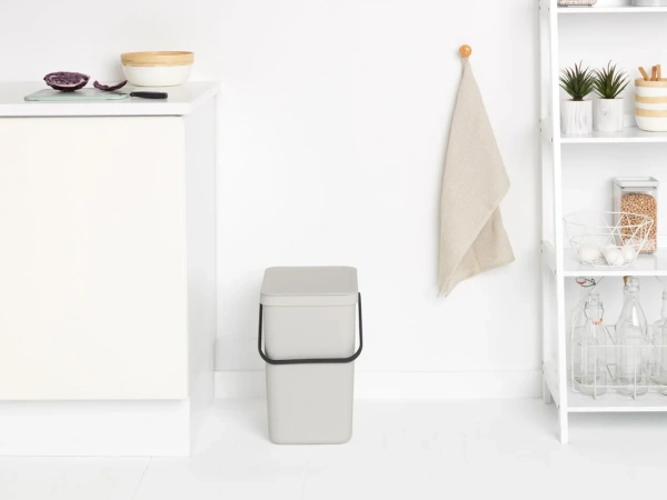 Мусорное ведро Brabantia Sort&Go 214400 25 л, светло-серое