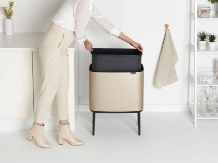 мусорное ведро brabantia bo touch bin 304583 36 л, шампань