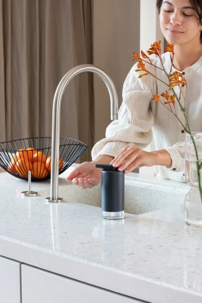 Дозатор Brabantia SinkStyle 227981 для жидкого мыла, минерально-графитовый