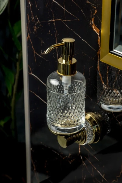 Дозатор для мыла Boheme Aura 10247-G настенный, золотой Дозатор для мыла Boheme Aura 10247-G настенный, золотой